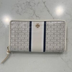 Tory Burch Wallet